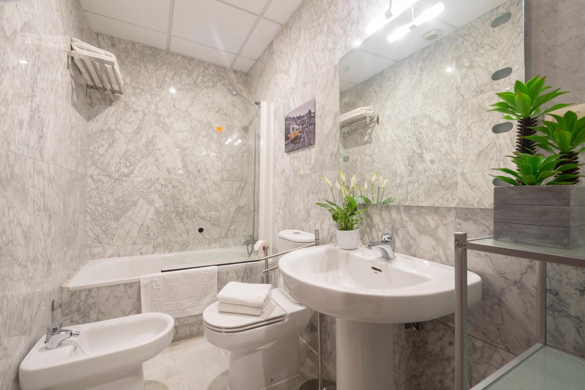 Apartamento Adultos Centro Nueva De La Virgen 2 Free Parking Granada Esterno foto